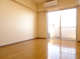 使い勝手のいい寝室です