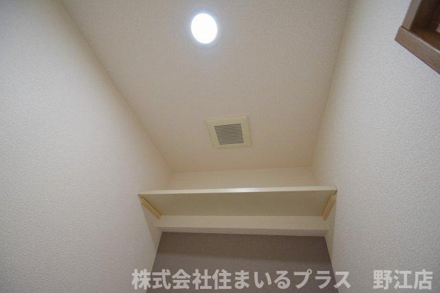 公園前ウエストハイツの収納