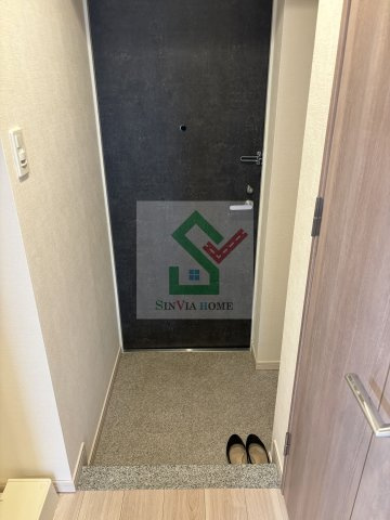 エヌステージ西所沢の玄関