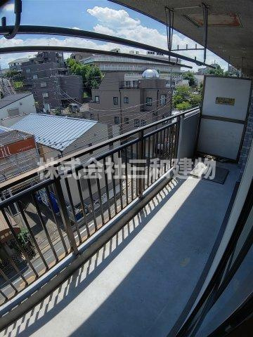 カーサメディオのバルコニー