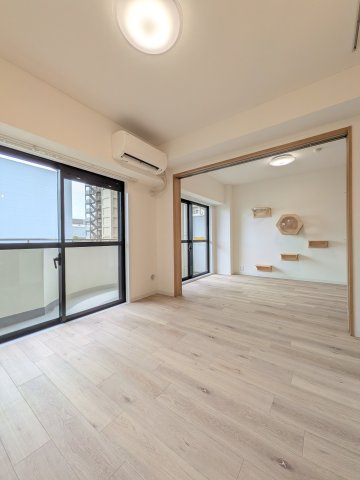 【居間・リビング】 | 西船橋スクエアガーデン | きれいな内装のリビングです