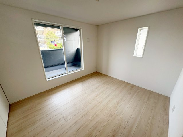 羽束師菱川町2号地の洋室
