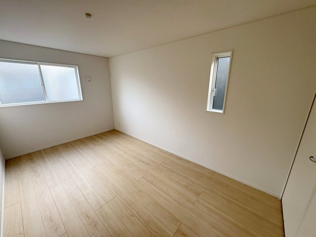 羽束師菱川町4号地の洋室