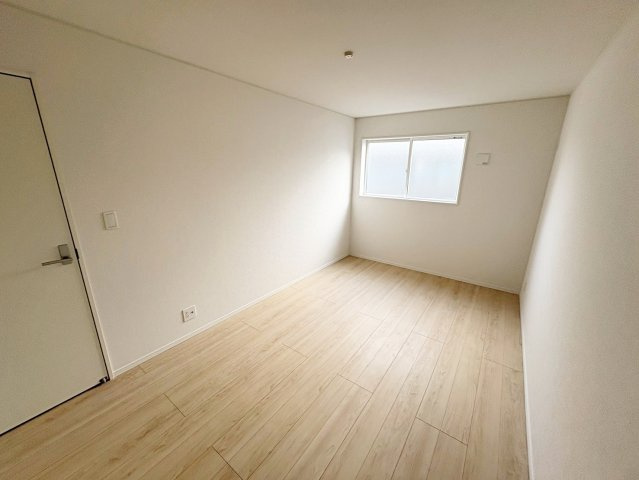 羽束師菱川町4号地の洋室