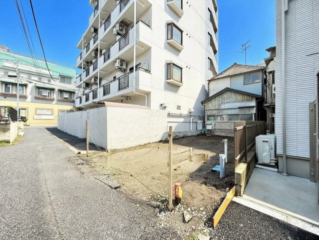 文京区大塚6丁目　建築条件無し売地の外観|2026.04.02撮影

現地ご見学希望・資料請求などお気軽にお問い合わせ下さい！
03-5990-5201