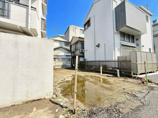 文京区大塚6丁目　建築条件無し売地の外観|2026.04.02撮影

現地ご見学希望・資料請求などお気軽にお問い合わせ下さい！
03-5990-5201