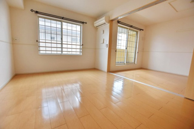 【居間・リビング】 | ブライトフラワーＣ