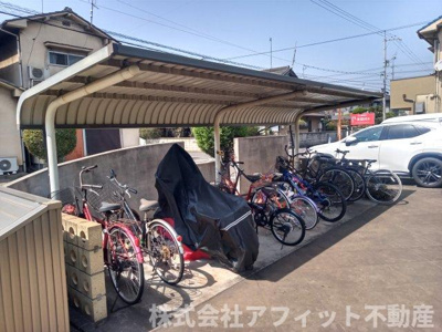 【その他共用部分】 | ラグジュアリ新涯　A棟 | 駐輪場