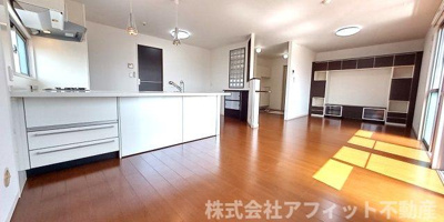 【居間・リビング】 | ラグジュアリ新涯　A棟 | LDK20.1帖※イメージです