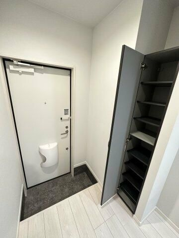 カプレットネロＮの玄関|同施工、別建物の参考写真となります