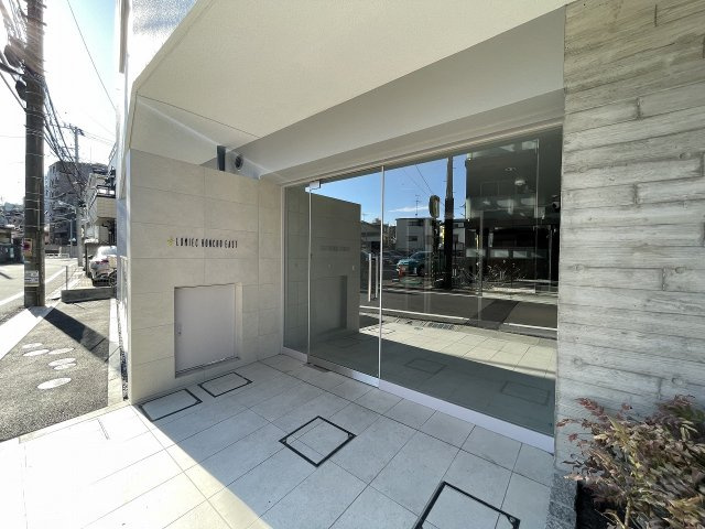【エントランス】ルミーク本町イースト