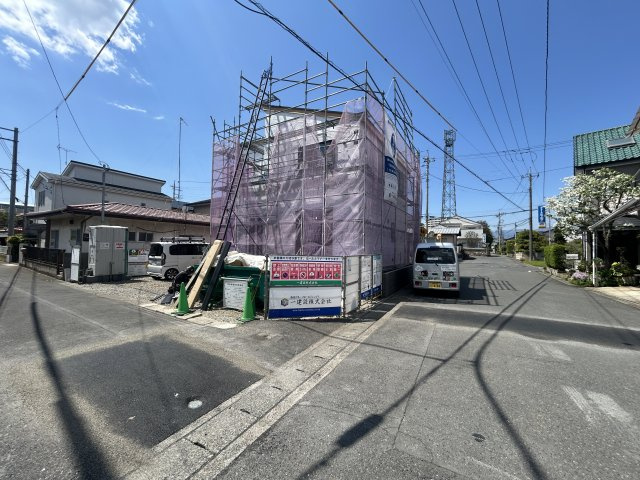 新築　桐生市相生町第28　Livele Garden.S　1号棟の前面道路含む現地写真|現地写真　南東側接道幅員約4.1ｍ　北東側接道幅員約7.1ｍ