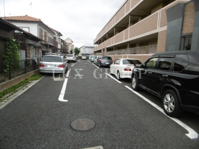 【駐車場】 | ワン　シーダー　ヒルズ