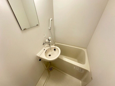 【浴室】 | バレンシア | 別号室参考写真