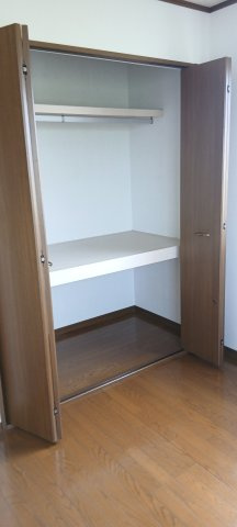 ラシーヌC棟の収納