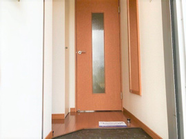 シンプルで使いやすい玄関です