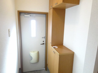 シンプルで使いやすい玄関です