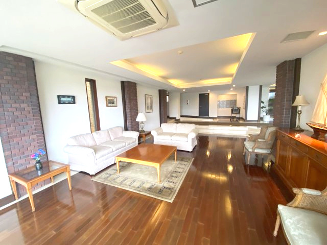 メビウスブレイン油壺マリナテラスのロビー|エントランスホールラウンジ