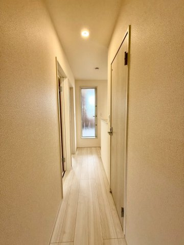 リーブルガーデン八重瀬町玻名城 第２・２号棟のその他|部屋を通らずに出入りできるインナーバルコニー