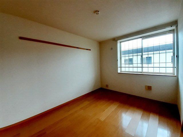 内装は落ち着いています