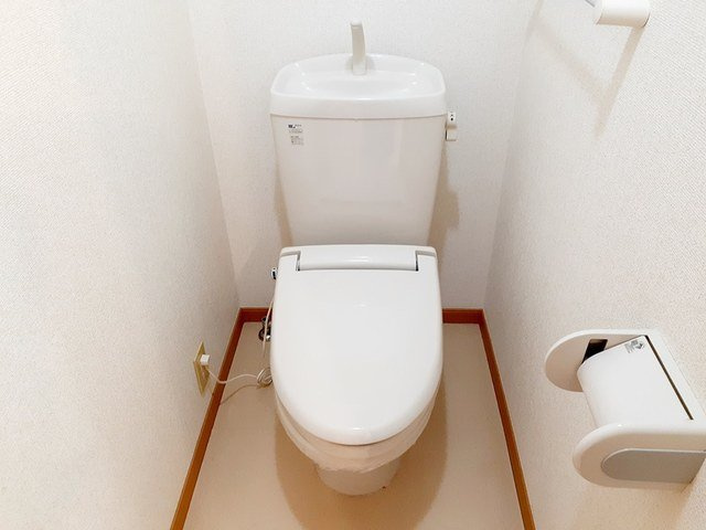 清潔感のあるトイレです