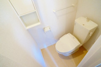 清潔感のあるトイレです