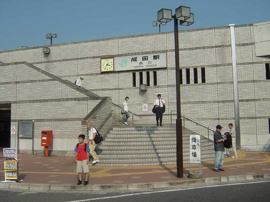 ＪＲ成田駅まで1,900ｍ