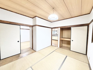 日本らしい落ち着いた雰囲気の和室です