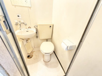 清潔感のあるトイレです