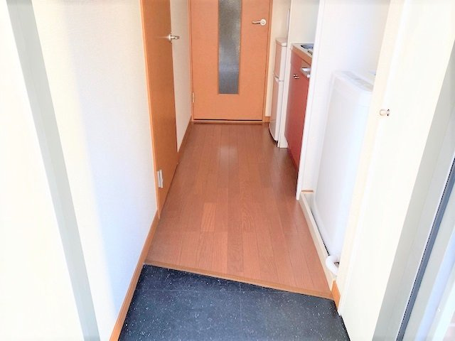 収納もある玄関です
