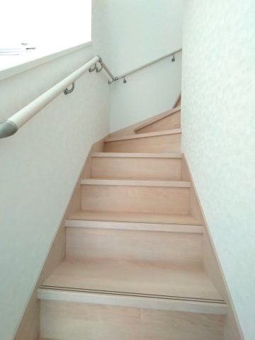 東海村村松　第６の内装|階段です。（同施工物件）