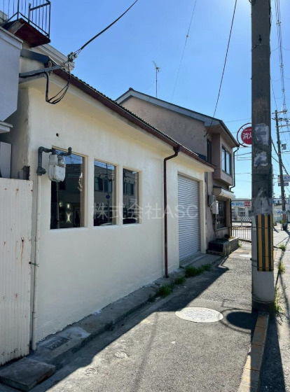 高井田元町2丁目貸店舗・倉庫の周辺
