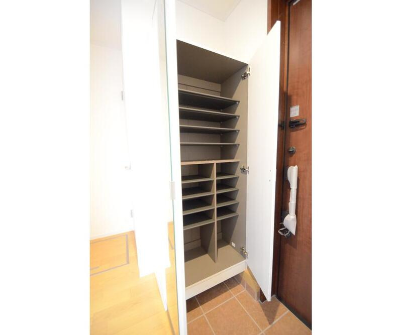 西原町戸建　の収納