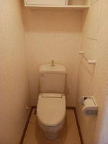 ゆったりとした空間のトイレです