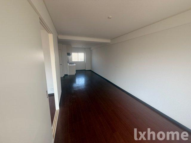 ローズハイツ茨木の居間・リビング