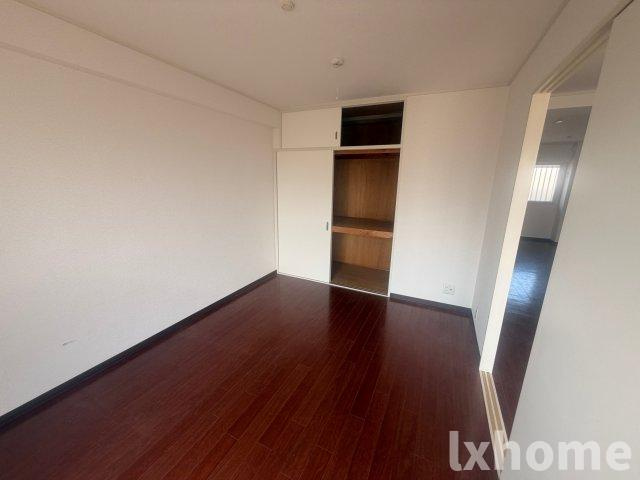 ローズハイツ茨木の居間・リビング