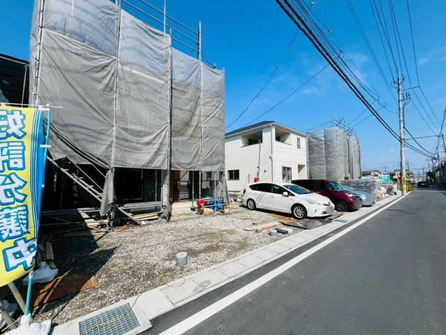羽束師菱川町7号地の前面道路含む現地写真