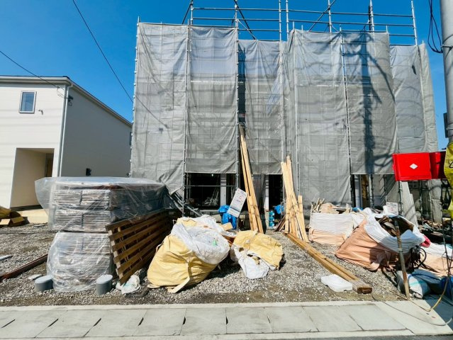 羽束師菱川町7号地の前面道路含む現地写真