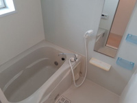 日々の疲れを癒すお風呂付です
