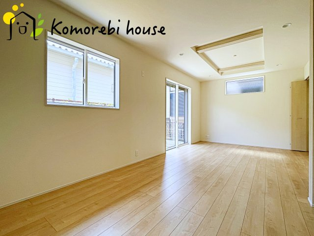 上尾市本町５丁目　新築一戸建て　ブルーミングガーデン　01の居間・リビング|リビングです