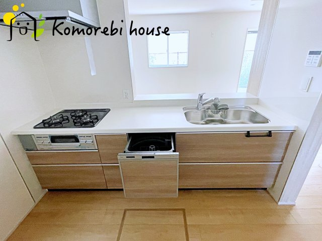 上尾市本町５丁目　新築一戸建て　ブルーミングガーデン　01のキッチン|お料理しやすいキッチンです