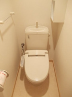 清潔感のあるトイレです