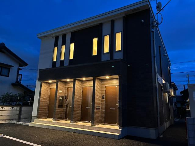 外観写真（夜）