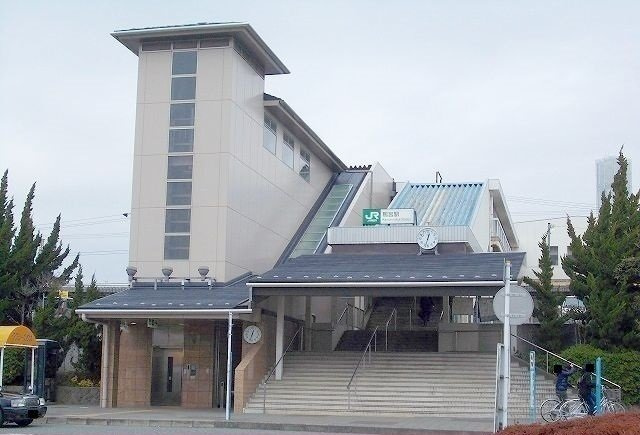 東海道線・鴨宮駅まで1780m