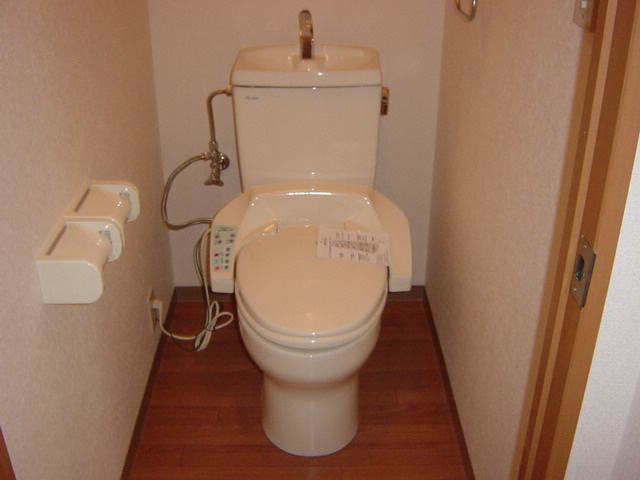 シャワー付トイレ