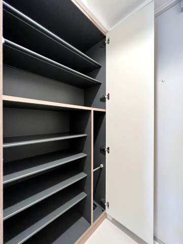 メイクス上前津Ⅱの玄関