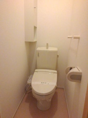 清潔感のあるトイレです