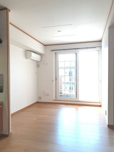 サン　ドリームの居間・リビング