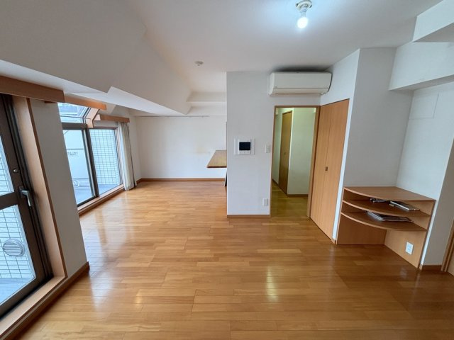 【居間・リビング】 | ユニーブル島津山