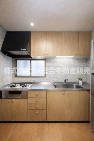 岩田町6丁目中古戸建のキッチン|設備の充実したシステムキッチンで快適にお料理できます！